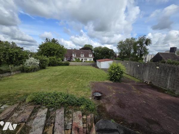 A vendre LA LOUPE Pavillon sur sous-sol total 
