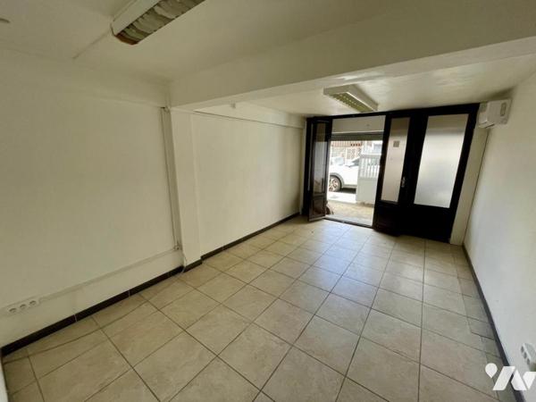 SAINT DENIS JEAN CHATEL LOCAL PROFESSIONNEL