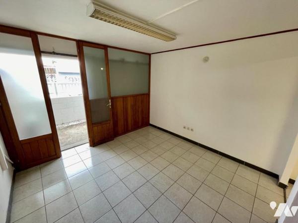 SAINT DENIS JEAN CHATEL LOCAL PROFESSIONNEL