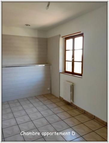 Lectoure, aux portes du village, ensemble immobilier de 324 m² habitables, répartis sur deux niveaux sur parcelle de plus de 5000 m². Idéal pour un investissement locatif !