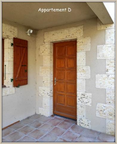 Lectoure, aux portes du village, ensemble immobilier de 324 m² habitables, répartis sur deux niveaux sur parcelle de plus de 5000 m². Idéal pour un investissement locatif !