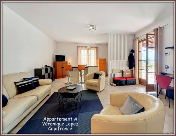 Lectoure, aux portes du village, ensemble immobilier de 324 m² habitables, répartis sur deux niveaux sur parcelle de plus de 5000 m². Idéal pour un investissement locatif !