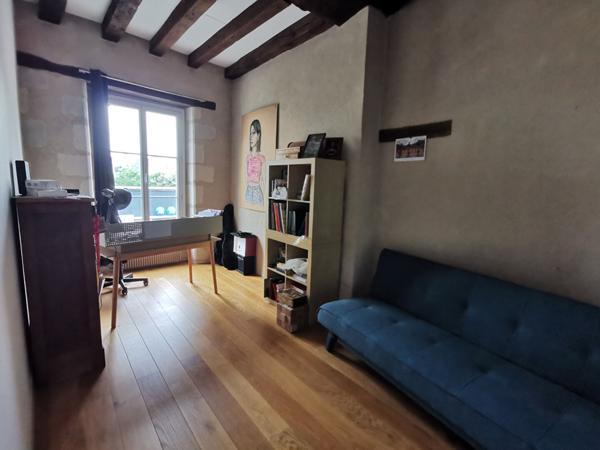 Centre ville de LA FLECHE, maison 6 piece a Vendre avec Jardinet, cave et dependance