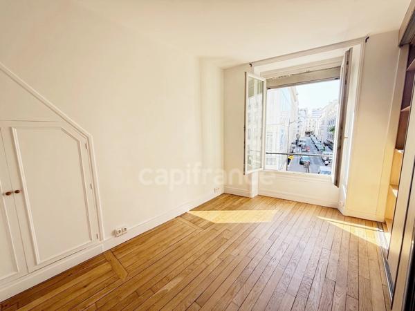 Appartement à vendre 2 pièces PARIS 7EME ARRONDISSEMENT (75) - rue de Sèvres
