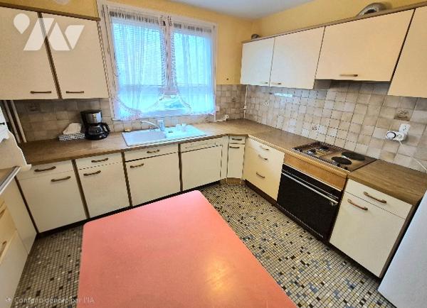 REIMS, une maison à usage d'habitation de 91 m².