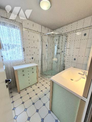 REIMS, une maison à usage d'habitation de 91 m².