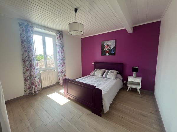 Maison
         6 pièces
        - 172 m² 295 000 €*