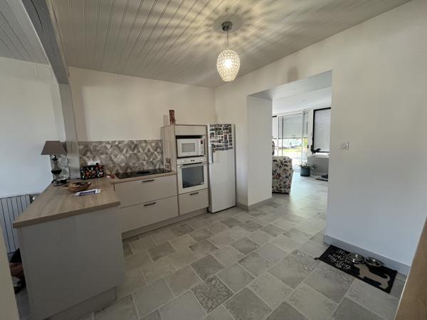 Maison
         6 pièces
        - 172 m² 295 000 €*