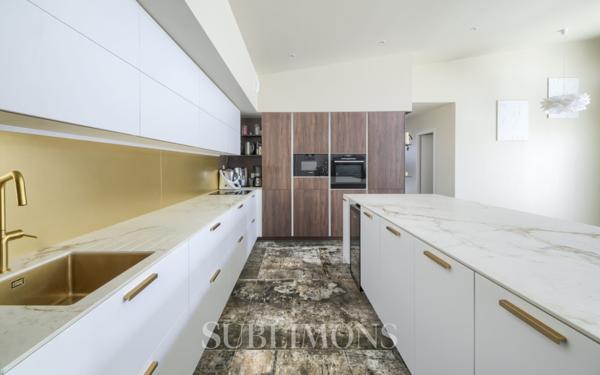 Maison 9 pièces 350 m²