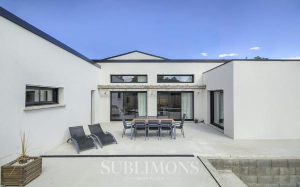 Maison 9 pièces 350 m²