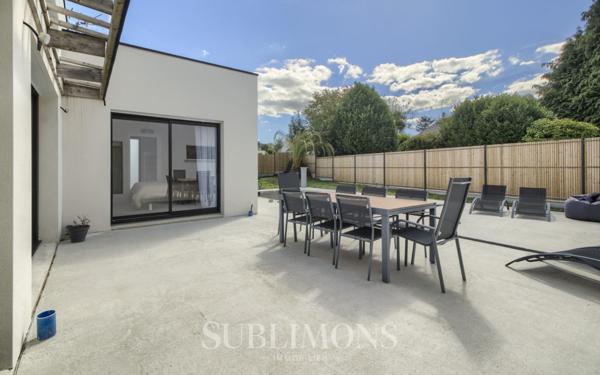 Maison 9 pièces 350 m²