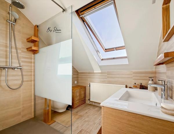 Maison familiale rénovée – à vendre - BUSSY SAINT GEORGES (77) - Seine-et-Marne - Disney - 4 chambres dont 2 suites – Gare à pied – Jardin & piscine