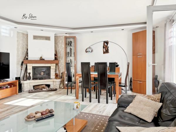 Maison familiale rénovée – à vendre - BUSSY SAINT GEORGES (77) - Seine-et-Marne - Disney - 4 chambres dont 2 suites – Gare à pied – Jardin & piscine