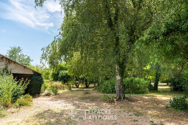Propriété de caractère et gîte sur près de 1,4 hectare