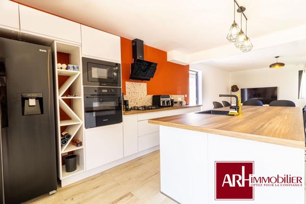 À VENDRE – Villa moderne neuve 130 m2 avec piscine – Ligne des 400