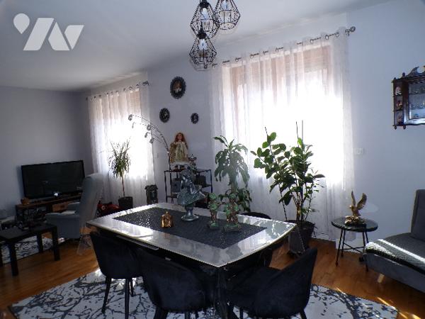 Appartement de type 4 avec garage.