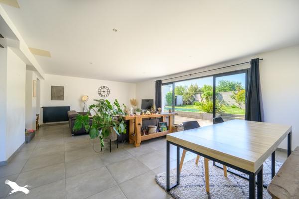 Maison à vendre |  Nieul-sur-Mer |  7 pièces | 220 m²