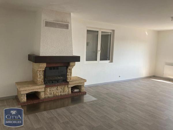 Maison à louer 5 pièces 116.3m² Villars (42390)