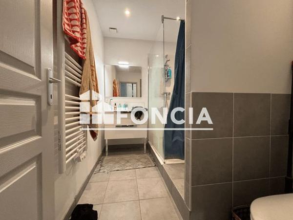 Location Appartement 2 pièces 51 m² - 9 RUE EUGENE FOURNIERE Villeurbanne 69100