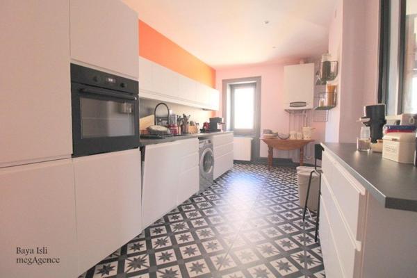 Appartement à SAINT-ETIENNE, 42000 - 5 pièces 148m²