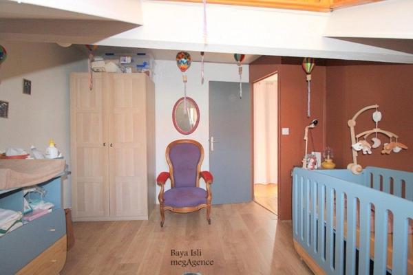 Appartement à SAINT-ETIENNE, 42000 - 5 pièces 148m²
