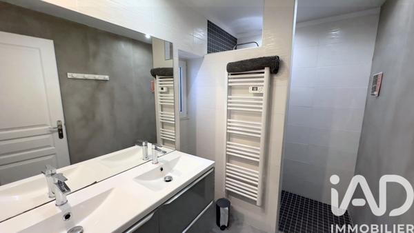 Maison à vendre 7 pièces 117 m² Hyères