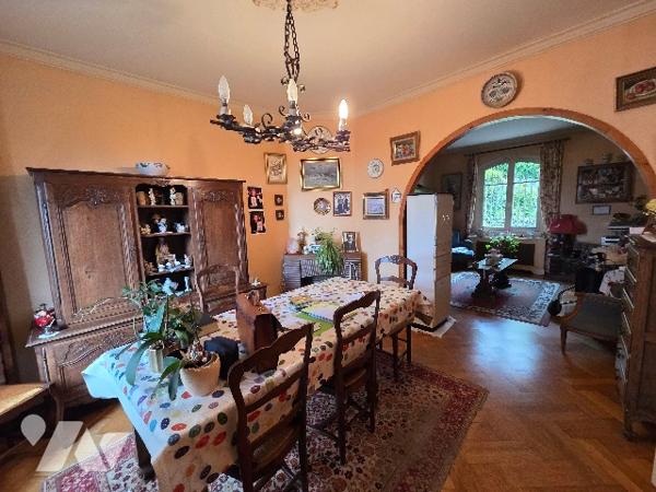 ROUEN, maison d'environ 74 m²  2 chambres, un bureau avec jardin et garage