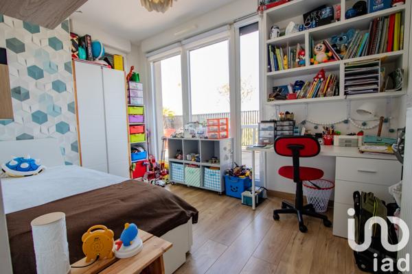 Apartment for sale 4 rooms 110 m² Bois-d'Arcy