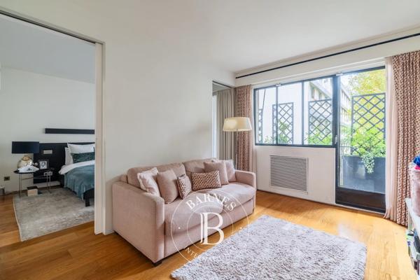 Paris 16ème, Appartement 2 Chambres -  158 m² à vendre