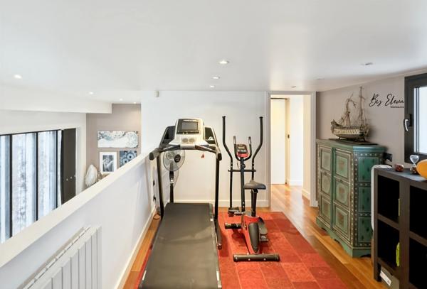 MAISON LOFT MIXTE & CRÉATIF — STUDIO PHOTO ou ATELIER, ESPACE PRO INDÉPENDANT, PATIO, VOLUMES SPECTACULAIRES