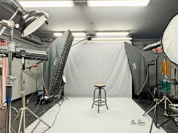 MAISON LOFT MIXTE & CRÉATIF — STUDIO PHOTO ou ATELIER, ESPACE PRO INDÉPENDANT, PATIO, VOLUMES SPECTACULAIRES