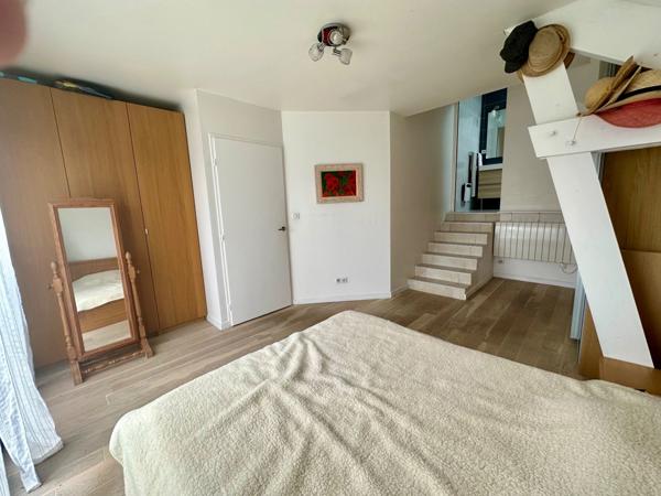 Dpt Essonne (91), à vendre GIF SUR YVETTE - Maison d'architecte de 190 m² sur terrain de 540 m²