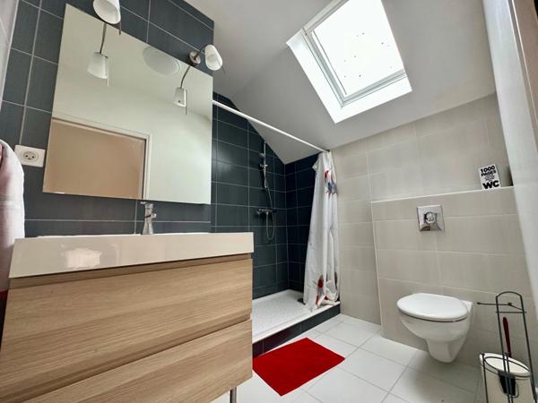 Dpt Essonne (91), à vendre GIF SUR YVETTE - Maison d'architecte de 190 m² sur terrain de 540 m²