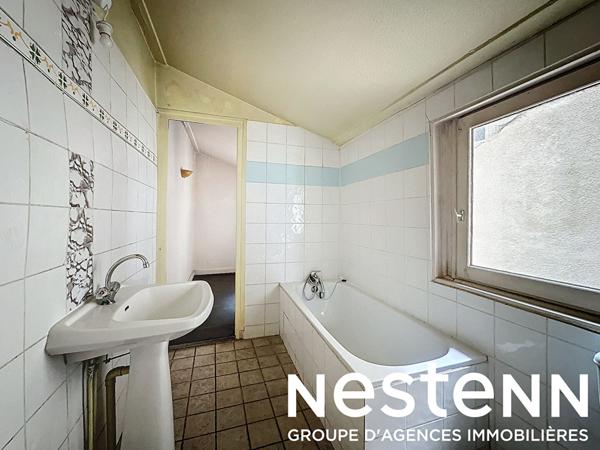 A vendre : Bel appartement T2 avec cachet - vue Saône - hyper centre MACON 71000