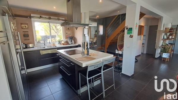 Maison 7 pièces de 140 m² à Gometz-la-Ville (91400)