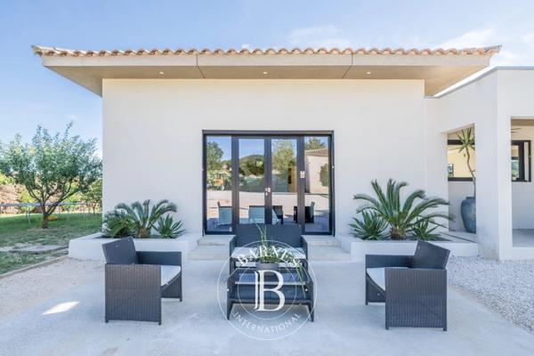 Tresques, Maison 4 Chambres -  252 m² à vendre