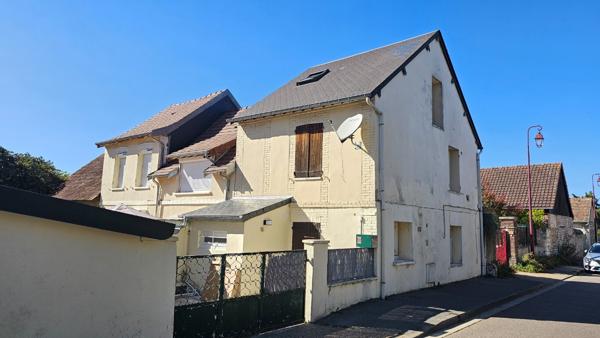 A Louer Maison meublée rénovée 2 Chambres à LERY