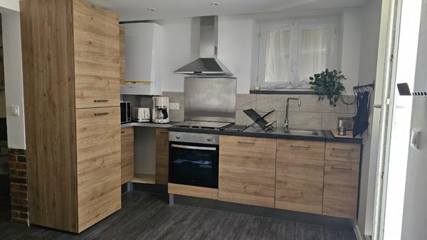A Louer Maison meublée rénovée 2 Chambres à LERY