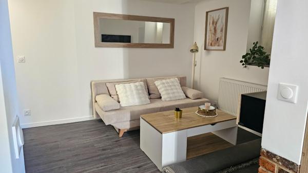 A Louer Maison meublée rénovée 2 Chambres à LERY