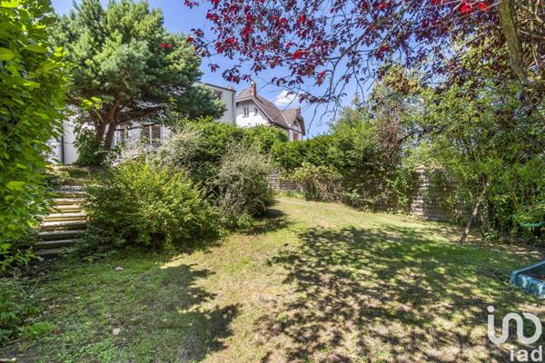 Maison à vendre 8 pièces 177 m² Marnes-la-Coquette