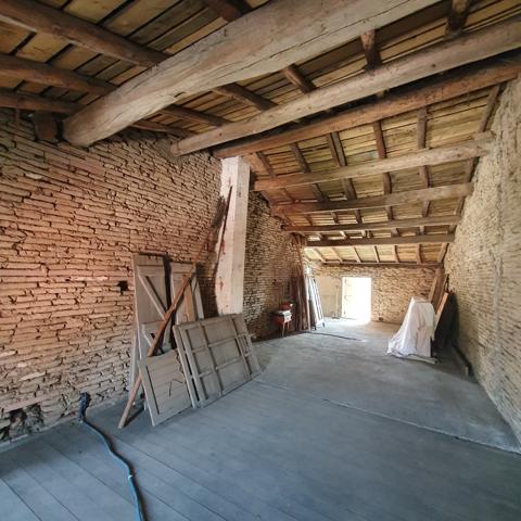 Grenade (31330) Maison de village avec dépendance et cour intérieure