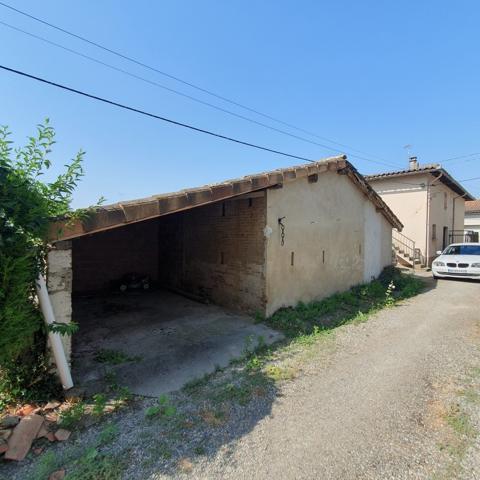 Grenade (31330) Maison de village avec dépendance et cour intérieure