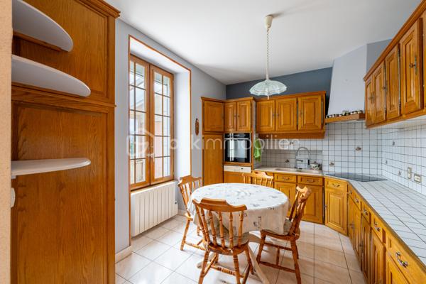 Maison en pierre de 121 m²