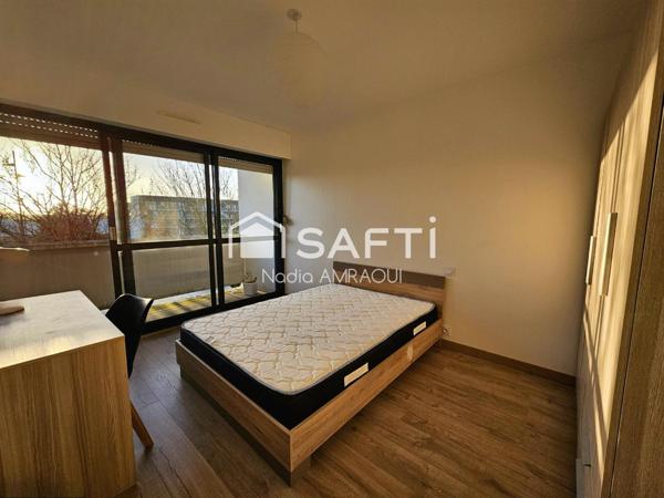 VANNES : T5 rénové, à fort potentiel locatif de 93 m²