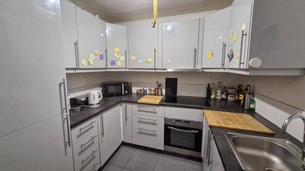 Appartement 1 pièce                                        - 69200 Vénissieux Réf : 5211