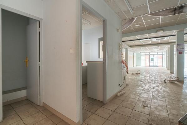 CARCASSONNE – DAVILLA , IENA , PASTEUR Local commercial 200 m2 sur axe stratégique ultra passant
