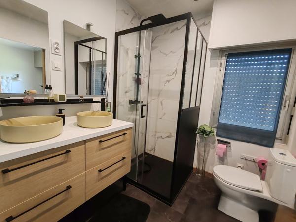 maison d'architecte de 140 m² avec 4 chambres et terrain de 1950 m²