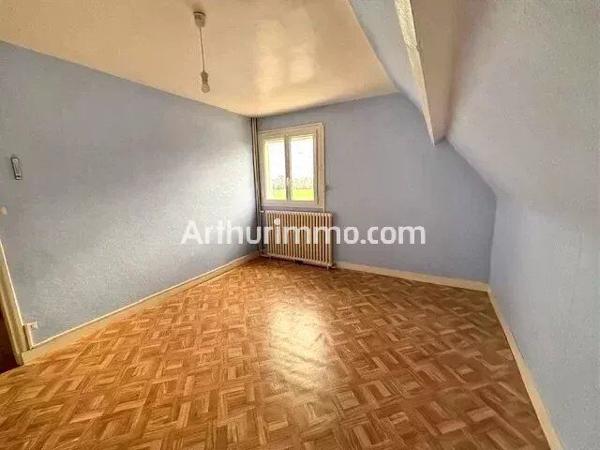 Vente                                                      Maison
                        
                     5 pièces                      92 m2                     à Manéglise