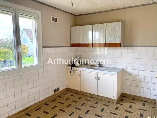 Vente                                                      Maison
                        
                     5 pièces                      92 m2                     à Manéglise