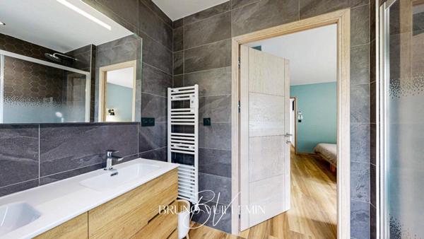 VILLA D'ARCHITECTE Classée Double A / SECTEUR RESIDENTIEL